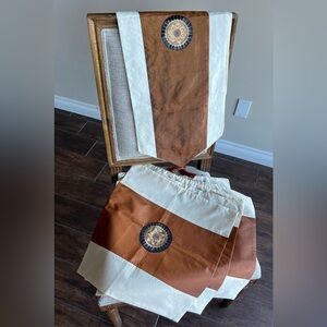 3/$25❤️Table Runners with 5 pcs brand new Cushion Cases